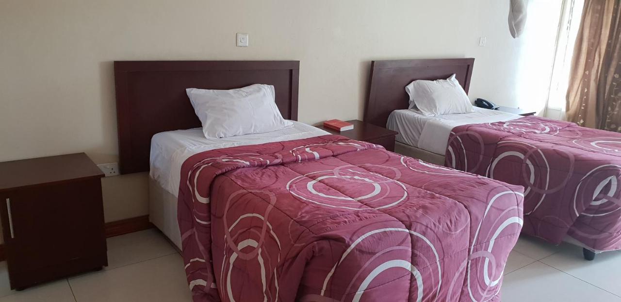 Mwiluzi Motel Ltd Lusaka Eksteriør billede